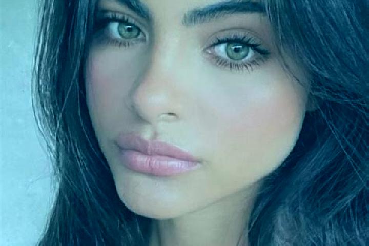 Ava, 26, a red green-eyed indian companion based in Udayendram. Offering Travel Companion, Girlfriend Experience, GFE, Fetish. Available for incall and outca...