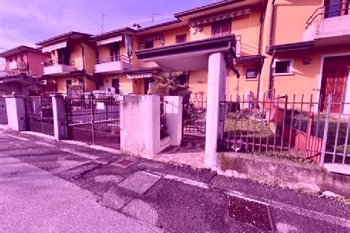 Ava, 26 — Escort in Castelcovati, Italy