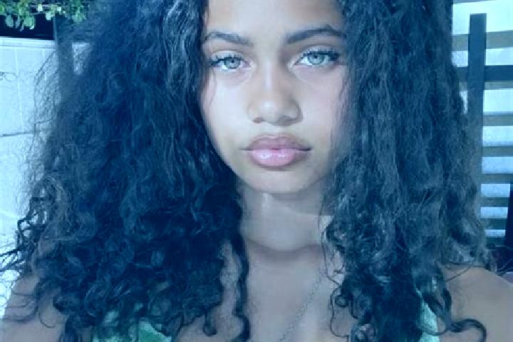 Ava, 27, a black green-eyed mixed companion based in Neu Zauche. Offering Tantra, CIM, Domination. Available for incall and outcall, overnight bookings avail...