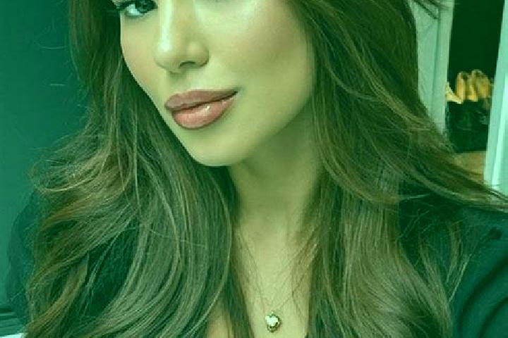 Ava, 27, a chestnut brown-eyed latina companion based in Deli Tua. Offering CIM, Massage. Available for incall and outcall, day and evening dates.