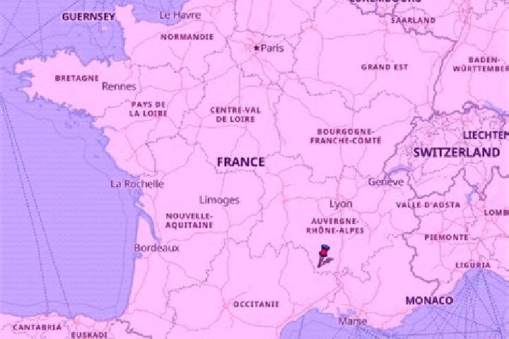 Ava, 27 — Escort in Reventin-Vaugris, France