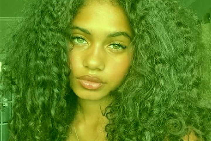 Ava, 28, a auburn blue-eyed ebony companion based in Vayres-sur-Essonne. Offering BDSM, 69, GFE. Available for incall and outcall, overnight bookings available.