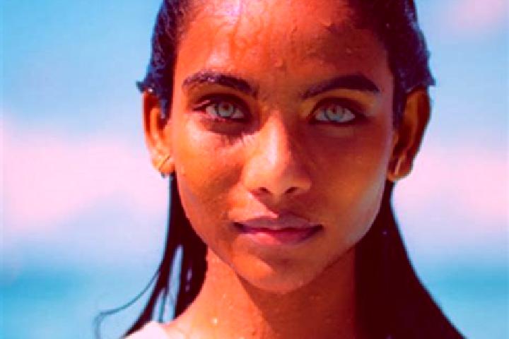 Ava, 28, a black blue-eyed indian companion based in Murmino. Offering Deep French Kissing, Domination, 69. Available for incall and outcall, day and evening...