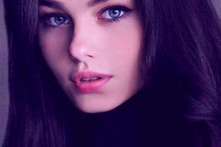 Ava, 28, a black grey-eyed slavic companion based in Bijagua. Offering Dinner Date, Overnight, OWO. Available for incall and outcall, day and evening dates.