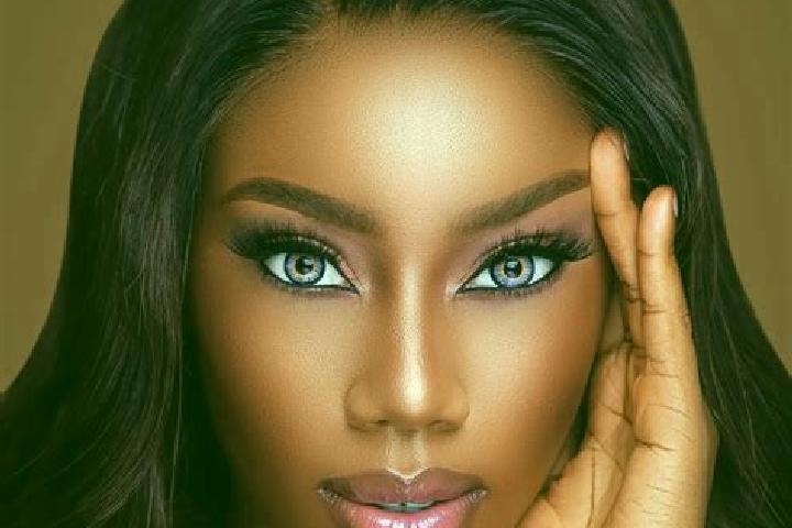 Ava, 28, a chestnut blue-eyed ebony companion based in Benitses. Offering Tantra, Deep French Kissing, Couples, Prostate Massage. Available for incall and ou...