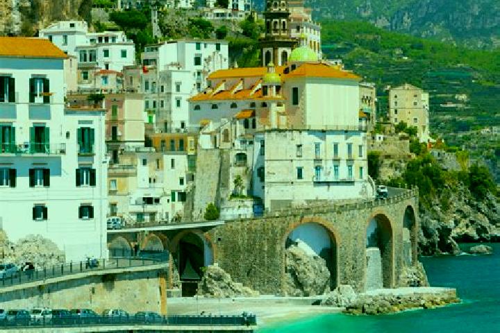 Ava, 28 — Escort in Provesano, Italy