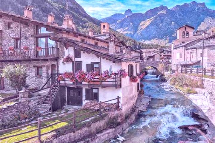Ava, 28 — Escort in Usseaux, Italy