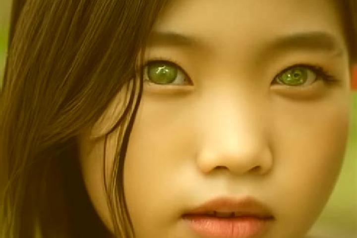 Ava, 29, a black green-eyed asian companion based in Domnita. Offering Striptease, CIM, Travel Companion, Fetish, Dinner Date. Available for incall and outca...