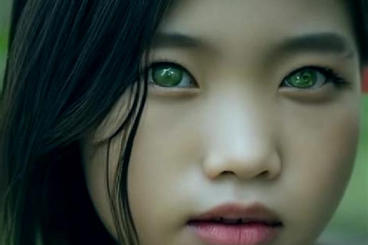 Ava, 30, a brunette green-eyed asian companion based in Ricco. Offering Tantra, Girlfriend Experience, CIM, Overnight, BDSM. Available for incall and outcall...