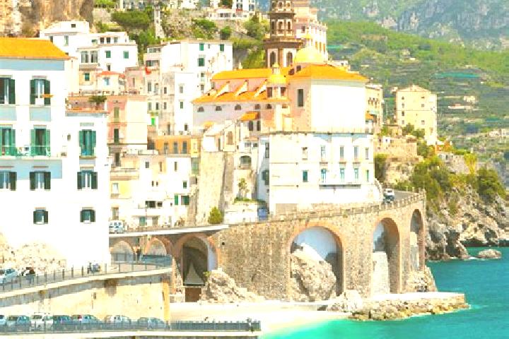 Ava, 30 — Escort in Madonna Dell Albero, Italy