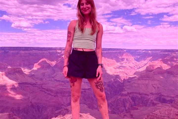Ava, 30 — Escort in Sterrett, United States