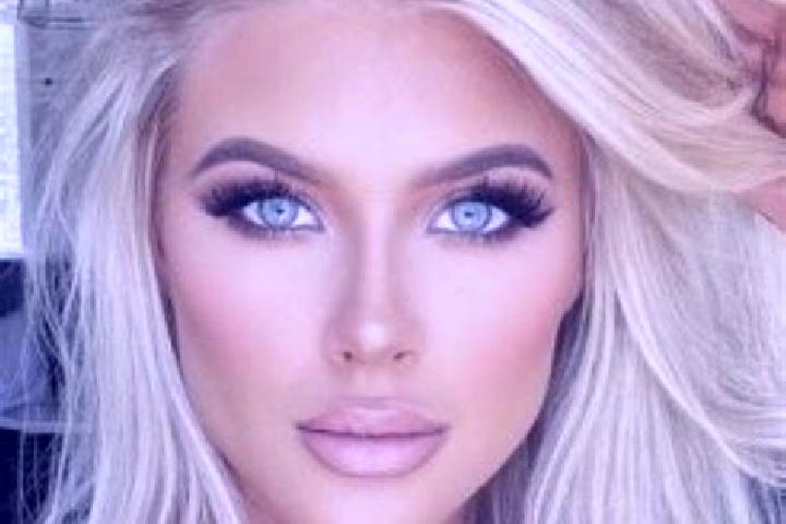 Ava, 31, a platinum blonde dark-eyed indian companion based in Tecpantzacoalco. Offering Erotic Massage, Tantra, Girlfriend Experience, Striptease. Available...