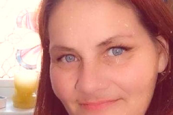 Ava, 31, a red grey-eyed indian companion based in Xinias. Offering Travel Companion, Massage, Striptease, Girlfriend Experience. Available for incall and ou...