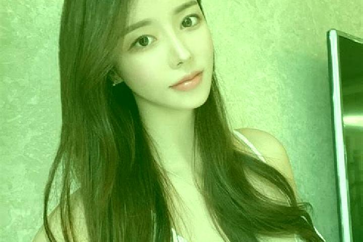 Ava, 31 — Escort in Weixinghu, China
