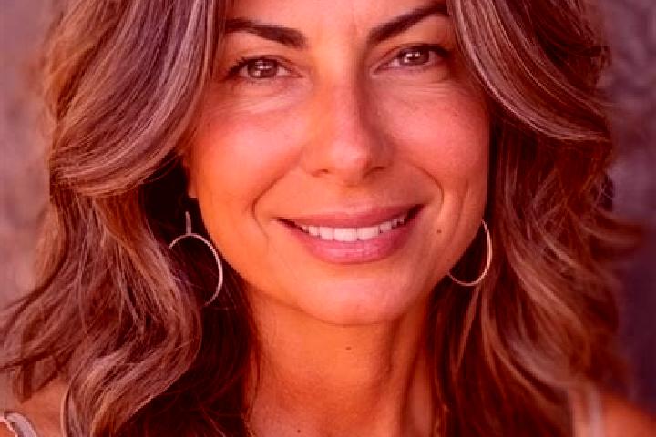 Ava, 32, a brunette grey-eyed latina companion based in Amgala. Offering Fetish, Duos, Couples, Striptease. Available for incall and outcall, day and evening...