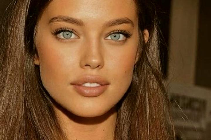 Ava, 32, a chestnut green-eyed mediterranean companion based in Valley Stream. Offering Deep French Kissing, Girlfriend Experience, Duos. Available for incal...