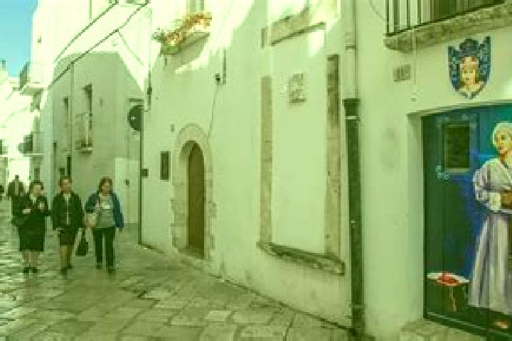 Ava, 32 — Escort in Gioia del Colle, Italy
