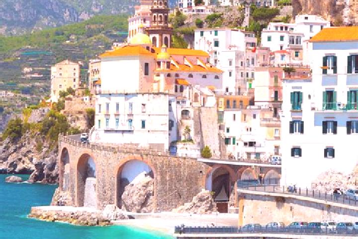 Ava, 32 — Escort in Pertengo, Italy