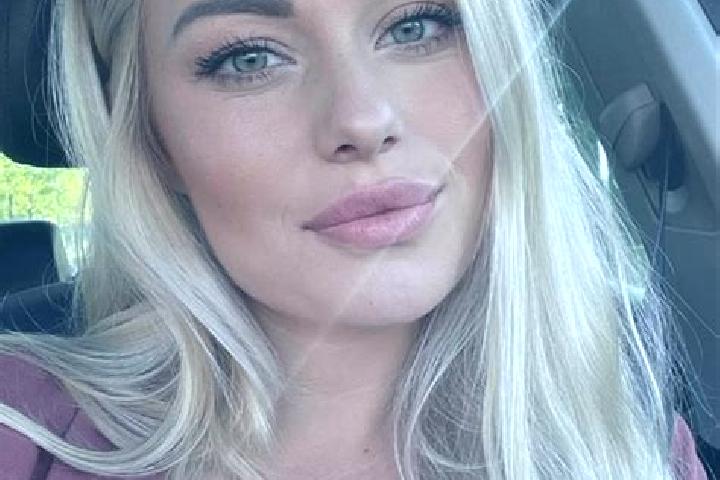 Ava, 33, a blonde hazel-eyed caucasian companion based in Wau. Offering Deep French Kissing, A-Level, OWO, GFE, Tantra. Available for incall and outcall, ove...