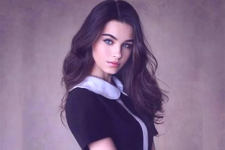 Ava, 34, a brunette amber-eyed slavic companion based in Cascapara. Offering BDSM, Deep French Kissing, Party Girl. Available for incall and outcall, day and...