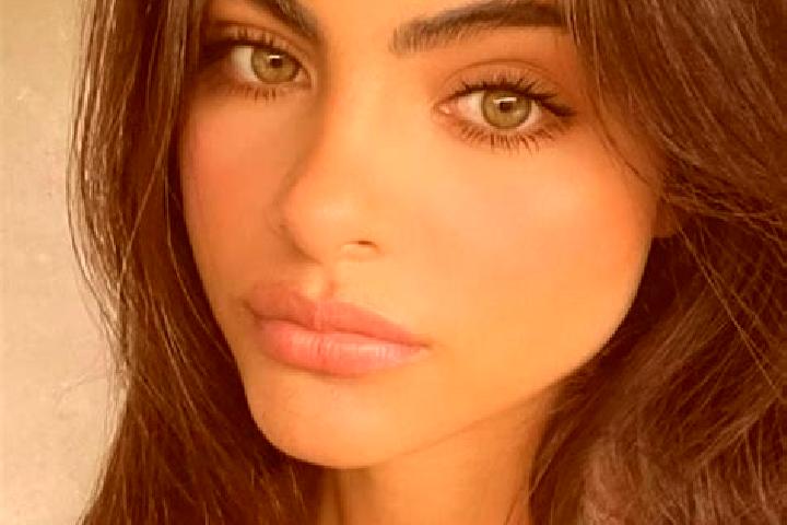 Ava, 34, a brunette green-eyed caribbean companion based in Oligbe. Offering Domination, Dinner Date, Massage. Available for incall and outcall, overnight bo...
