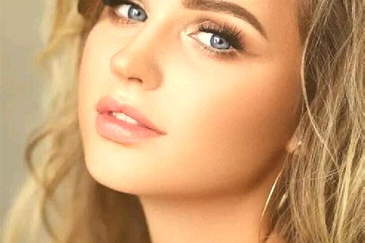 Ava, 34, a dark blonde blue-eyed asian companion based in Budapest XXIII. keruelet. Offering Massage, BDSM, A-Level, Tantra. Available for incall and outcall...