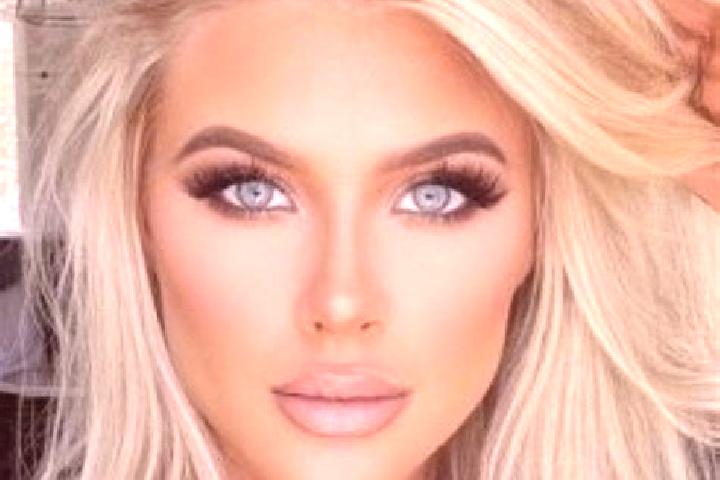 Ava, 34, a platinum blonde hazel-eyed caribbean companion based in Klobikau. Offering Tantra, GFE, A-Level, Prostate Massage, Deep French Kissing. Available ...