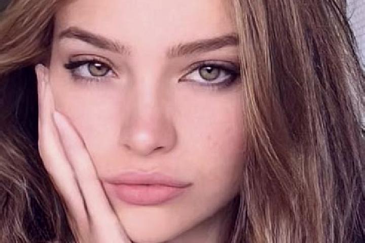 Ava, 35, a dark blonde hazel-eyed indian companion based in Collegno. Offering Deep French Kissing, Overnight, GFE. Available for incall and outcall, overnig...
