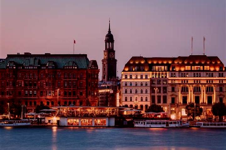 Ava, 35 — Escort in Olofstroem, Sweden