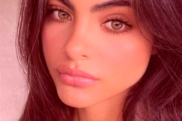 Ava, 36, a brunette dark-eyed mediterranean companion based in Liucun. Offering Roleplay, Massage, Overnight, Girlfriend Experience. Available for incall and...