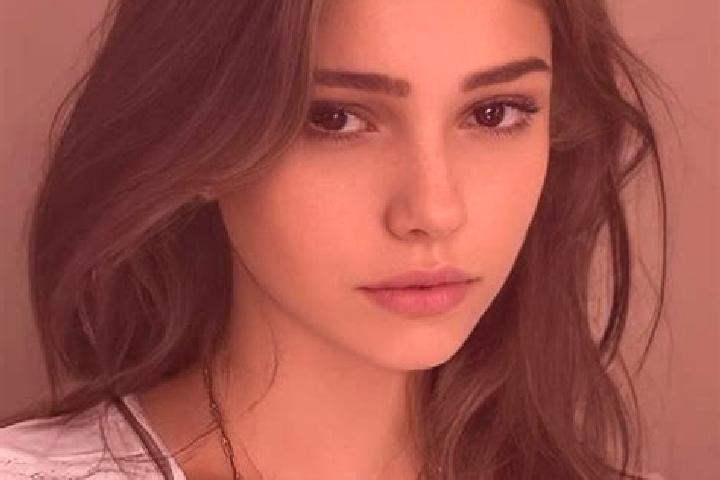 Ava, 37, a brunette hazel-eyed slavic companion based in Bebakoua. Offering Girlfriend Experience, Massage, OWO. Available for incall and outcall, overnight ...