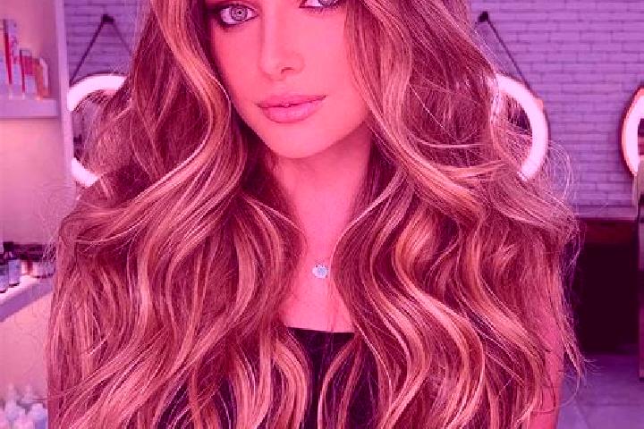 Ava, 37, a dark blonde brown-eyed middle eastern companion based in Khagaul. Offering Domination, A-Level, Erotic Massage, OWO. Available for incall and outc...
