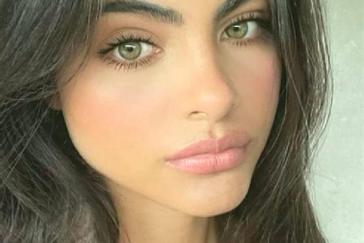 Ava, 38, a brunette dark-eyed middle eastern companion based in Mundy Pond. Offering Duos, Overnight, Striptease, Girlfriend Experience, Couples. Available f...