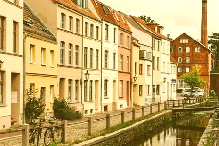 Ava, 38 — Escort in Wismar, Germany