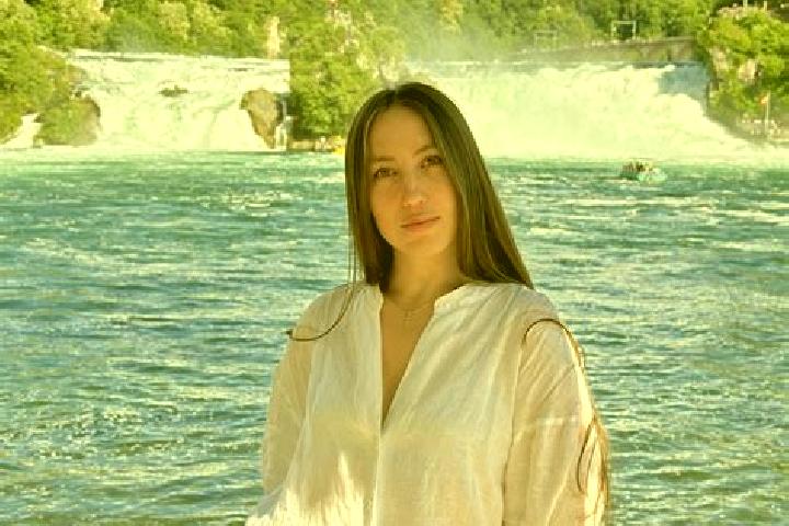 Ava, 39 — Escort in Pfaeffikon / Pfaeffikon (Dorfkern), Switzerland