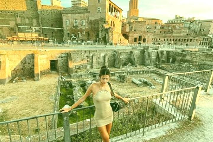 Ava, 39 — Escort in Plasencis, Italy