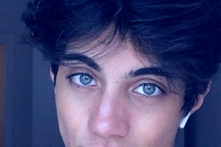 Avery, 20, a chestnut blue-eyed caucasian companion based in Pozuelo del Paramo. Offering Girlfriend Experience, CIM, Erotic Massage, A-Level. Available for ...