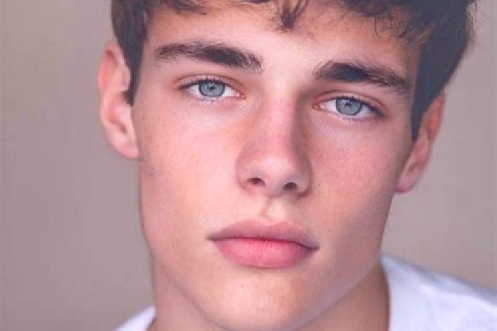 Avery, 20, a chestnut brown-eyed caucasian companion based in Strohn. Offering Girlfriend Experience, Prostate Massage, Deep French Kissing. Available for in...