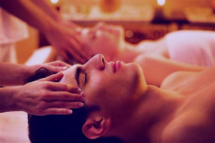 Avery, 20, a dark blonde dark-eyed caucasian companion based in Rocca di Papa. Offering Erotic Massage, Deep French Kissing, Fetish, Prostate Massage. Availa...