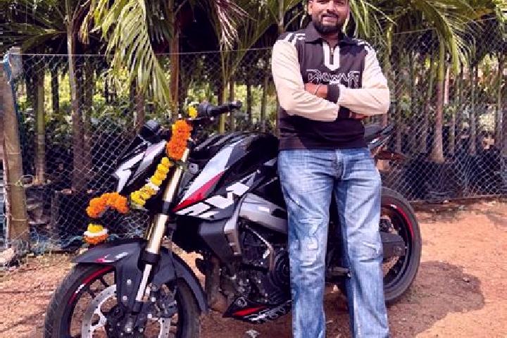 Avery, 20 — Escort in Vansada, India