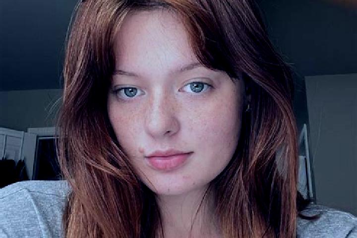 Avery, 21, a auburn amber-eyed mixed companion based in Courtenay. Offering A-Level, Striptease, Massage, Travel Companion. Available for incall and outcall,...