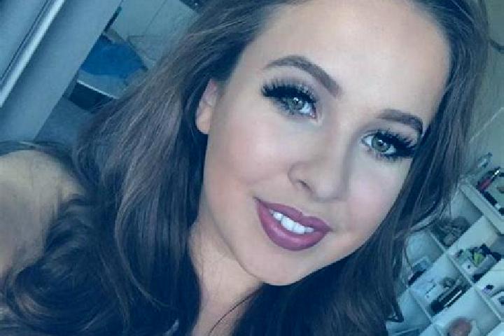Avery, 21, a black grey-eyed european companion based in Garnay. Offering Girlfriend Experience, Couples, BDSM, Deep French Kissing, Striptease. Available fo...