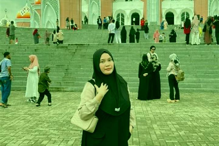 Avery, 21 — Escort in Deudeul, Indonesia