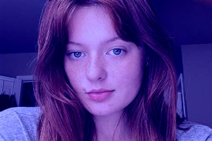 Avery, 22, a auburn blue-eyed caucasian companion based in Vaiges. Offering Girlfriend Experience, Overnight, OWO. Available for incall and outcall, overnigh...
