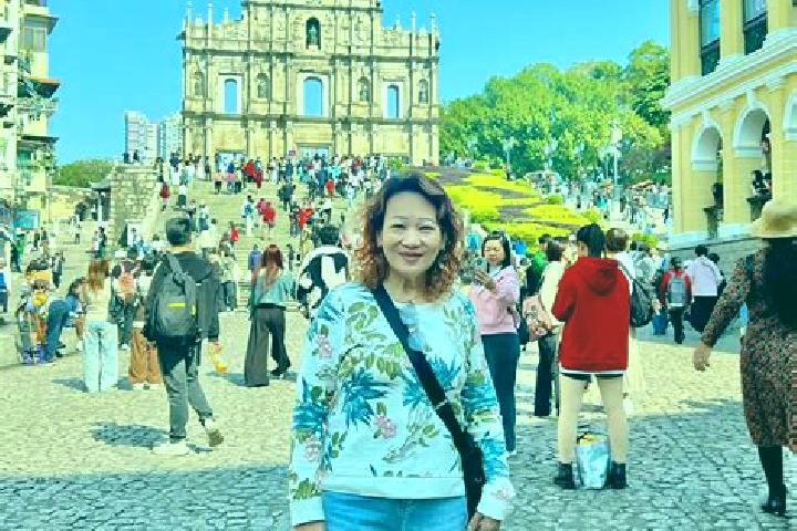 Avery, 22 — Escort in Wunu er, China