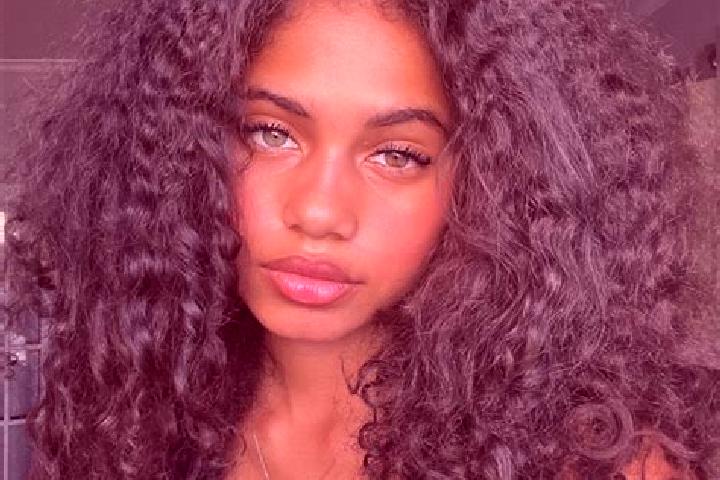 Avery, 23, a auburn blue-eyed ebony companion based in Schwedelbach. Offering CIM, GFE, Dinner Date. Available for incall and outcall, overnight bookings ava...