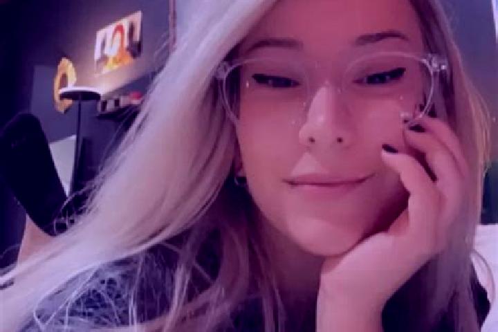 Avery, 23, a blonde grey-eyed caucasian companion based in Russell Island. Offering Party Girl, Tantra, Erotic Massage. Available for incall and outcall, day...