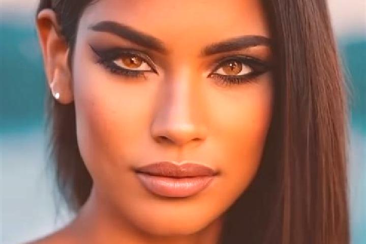 Avery, 23, a dark blonde amber-eyed latina companion based in Ledsham. Offering Massage, Couples, Travel Companion. Available for incall and outcall, day and...