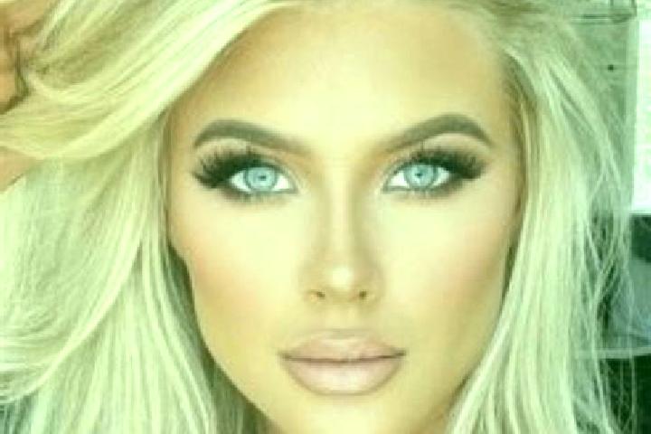 Avery, 23, a platinum blonde dark-eyed latina companion based in Mala. Offering Girlfriend Experience, Domination, Fetish, Striptease. Available for incall a...