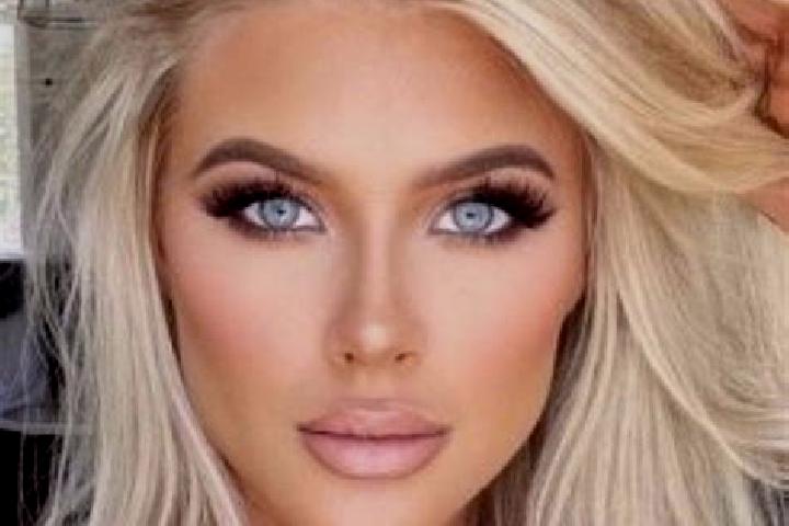 Avery, 23, a platinum blonde grey-eyed caribbean companion based in Chums Corner. Offering Massage, 69, Prostate Massage, GFE, Girlfriend Experience. Availab...